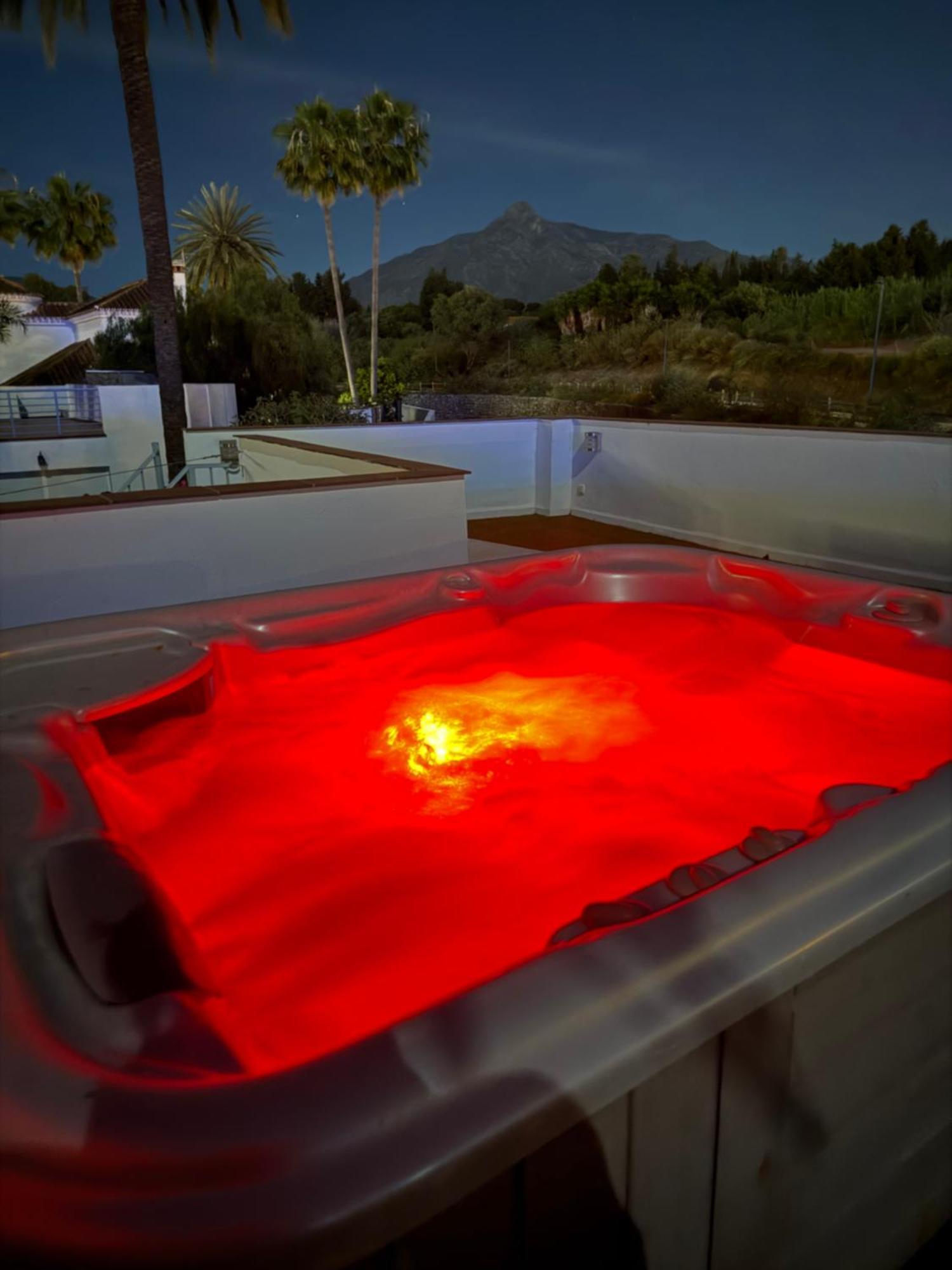 Puerto Banus Jacuzzi Close To Breath And Marbella Arena Zewnętrze zdjęcie